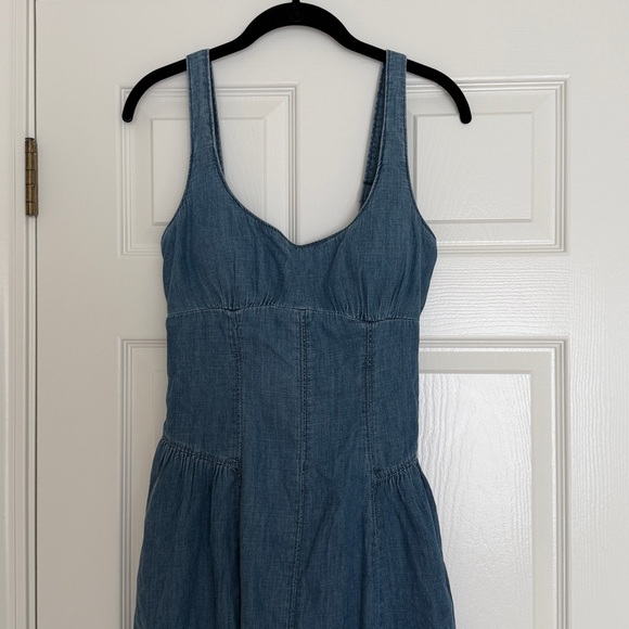 A&F Bra-Free Dylan Midi Dress in Medium Wash, NWT, size S - Picture 5 of 8